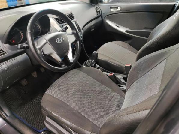 Hyundai Solaris I с пробегом 2013 года, цена 530 000 рублей, 281604 км, седан, Автокод Объявления