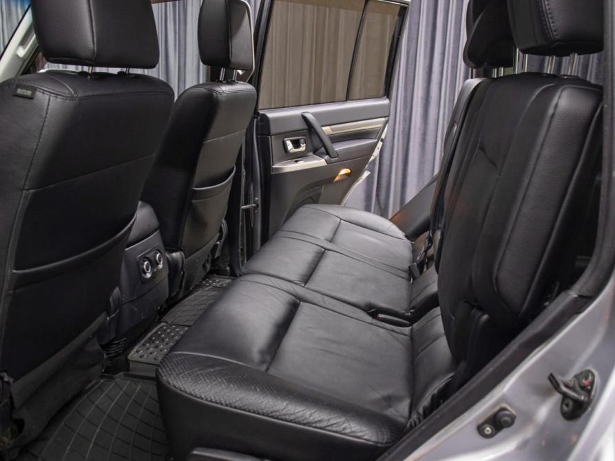 Mitsubishi Pajero IV Рестайлинг 1 Москва  - изображение 12