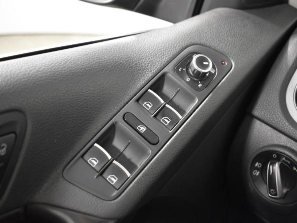 Volkswagen Tiguan I Рестайлинг с пробегом 2012 года, цена 1 359 900 рублей, 217481 км, внедорожник, Автокод Объявления