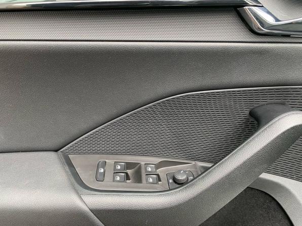 Skoda Octavia IV (A8) с пробегом 2021 года, цена 2 365 000 рублей, 78775 км, лифтбек, Автокод Объявления