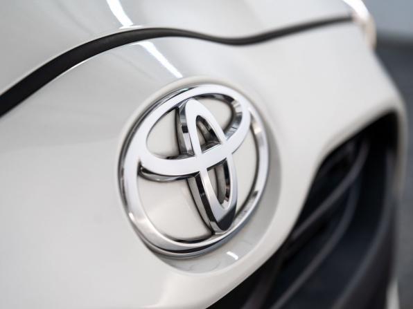 Toyota Yaris IV с пробегом 2020 года, цена 990 000 рублей, 96027 км, хэтчбек, Автокод Объявления