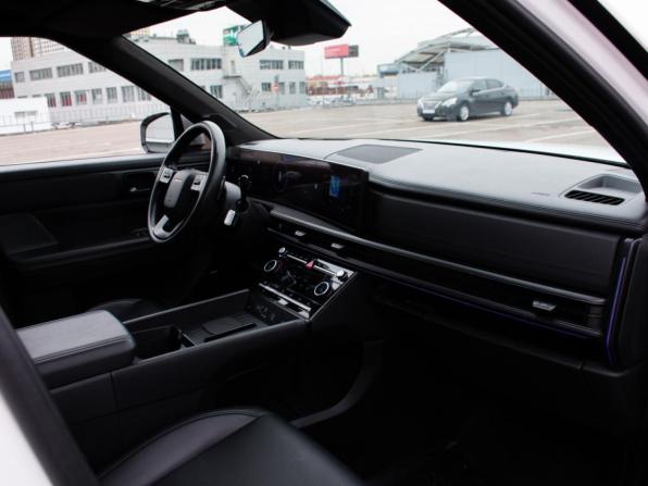 Hyundai Santa Fe V (MX5) с пробегом 2023 года, цена 4 690 000 рублей, 42102 км, внедорожник, Автокод Объявления