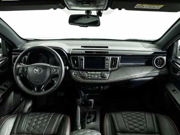 Toyota RAV4 IV (XA40) Рестайлинг с пробегом 2019 года, цена 2 259 700 рублей, 84904 км, внедорожник, Автокод Объявления