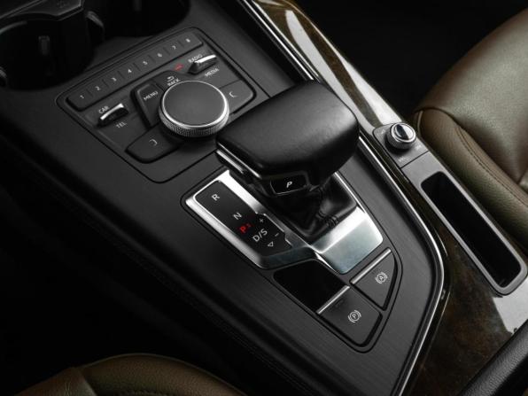 Audi A4 V (B9) с пробегом 2016 года, цена 2 199 000 рублей, 180160 км, седан, Автокод Объявления