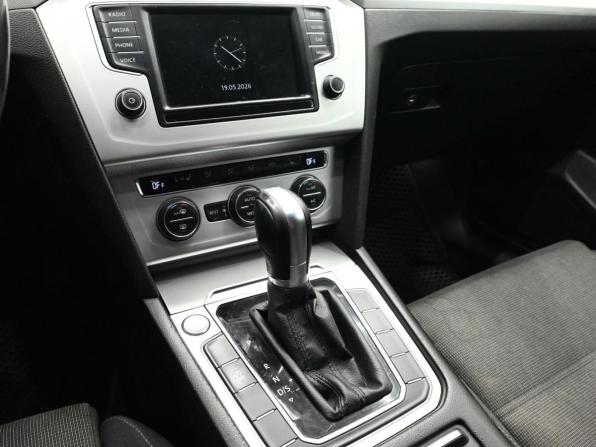 Volkswagen Passat B8 с пробегом 2015 года, цена 1 360 000 рублей, 240397 км, седан, Автокод Объявления