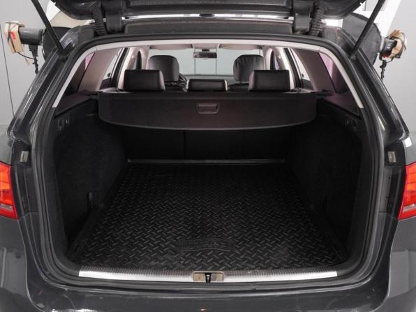 Volkswagen Passat B7 с пробегом 2011 года, цена 849 000 рублей, 270380 км, универсал, Автокод Объявления