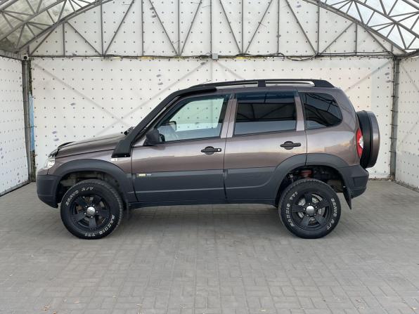 Chevrolet Niva I Рестайлинг с пробегом 2016 года, цена 770 000 рублей, 106917 км, внедорожник, Автокод Объявления