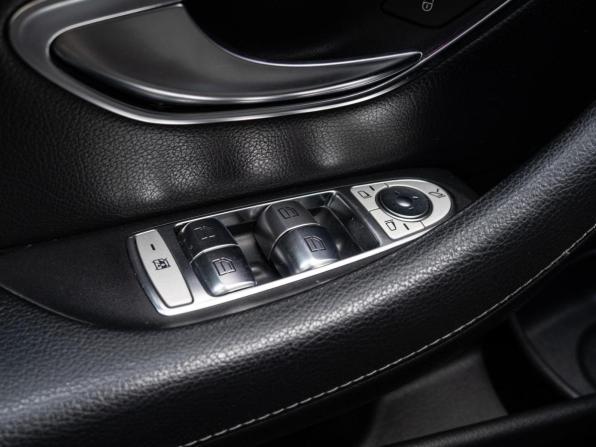 Mercedes-Benz E-Класс V (W213 S213 C238) с пробегом 2017 года, цена 3 370 000 рублей, 207456 км, седан, Автокод Объявления