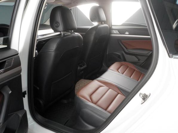 Volkswagen Lavida III с пробегом 2021 года, цена 2 299 000 рублей, 67732 км, седан, Автокод Объявления