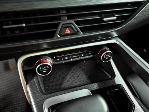 Geely Tugella I Рестайлинг с пробегом 2023 года, цена 2 890 000 рублей, 39908 км, внедорожник, Автокод Объявления