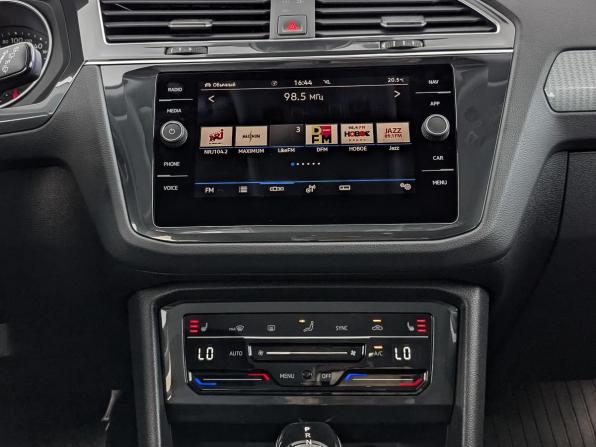 Volkswagen Tiguan II Рестайлинг с пробегом 2021 года, цена 3 780 000 рублей, 17314 км, внедорожник, Автокод Объявления