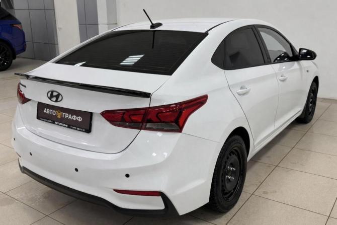 Hyundai Solaris II с пробегом 2019 года, цена 699 000 рублей, 72817 км, седан, Автокод Объявления