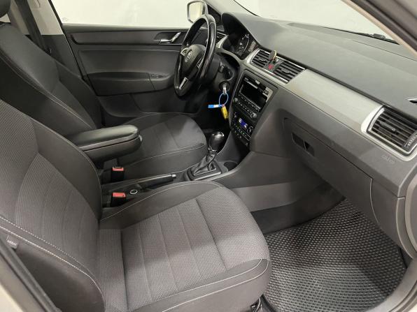Skoda Rapid I с пробегом 2014 года, цена 780 000 рублей, 307499 км, лифтбек, Автокод Объявления