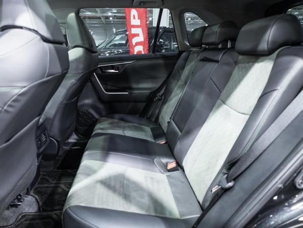 Toyota RAV4 V (XA50) с пробегом 2025 года, цена 3 849 700 рублей, 24990 км, внедорожник, Автокод Объявления