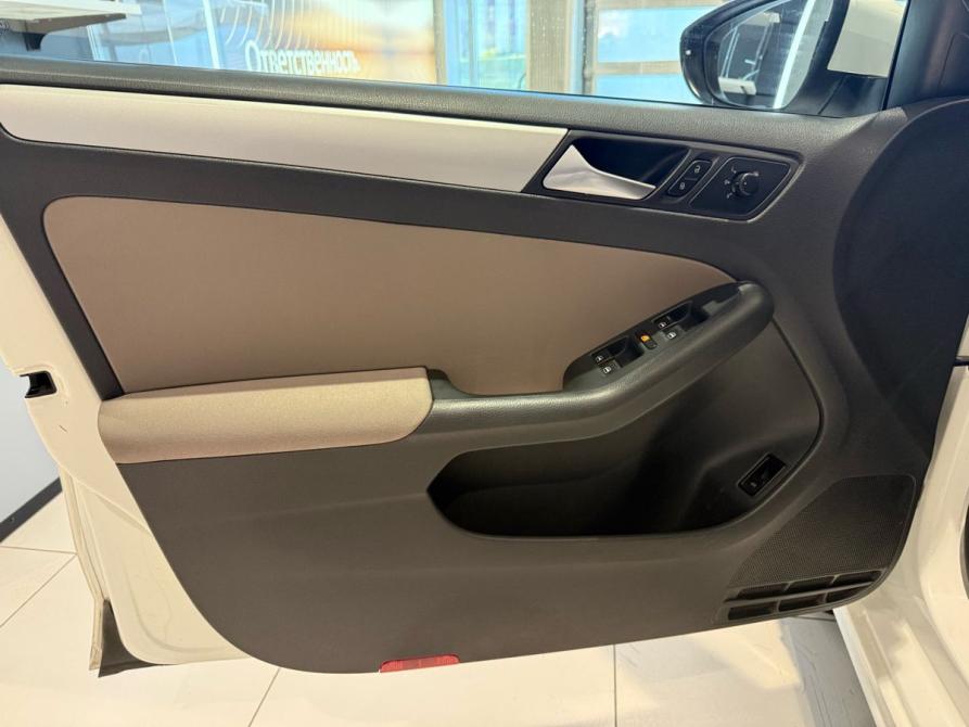 Volkswagen Jetta VI Екатеринбург  - изображение 8