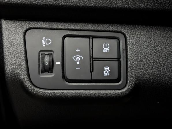 Hyundai Solaris II Рестайлинг с пробегом 2022 года, цена 1 680 000 рублей, 72478 км, седан, Автокод Объявления