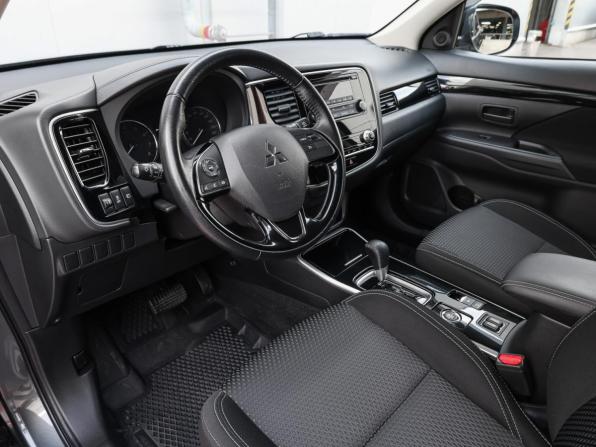 Mitsubishi Outlander III Рестайлинг 3 с пробегом 2021 года, цена 2 449 000 рублей, 70373 км, внедорожник, Автокод Объявления