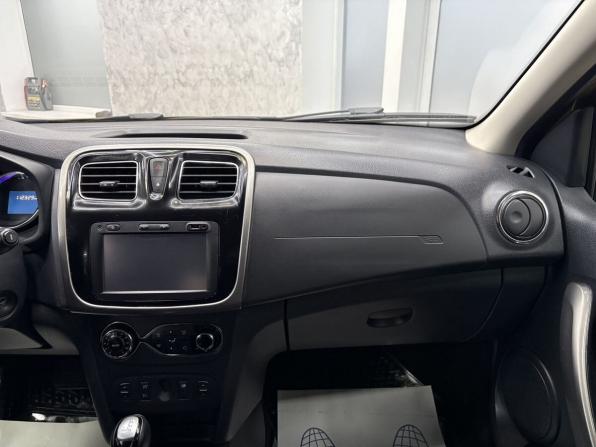 Renault Sandero II с пробегом 2016 года, цена 999 000 рублей, 112329 км, хэтчбек, Автокод Объявления