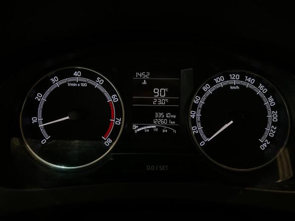 Skoda Rapid I Рестайлинг с пробегом 2017 года, цена 959 000 рублей, 122601 км, лифтбек, Автокод Объявления