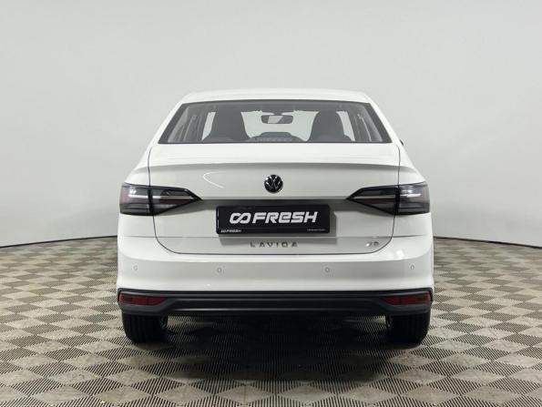 Volkswagen Lavida XR с пробегом 2025 года, цена 2 099 900 рублей, 37363 км, седан, Автокод Объявления