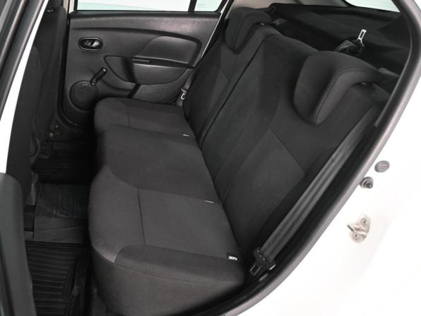 Renault Logan II Рестайлинг с пробегом 2020 года, цена 640 000 рублей, 136508 км, седан, Автокод Объявления