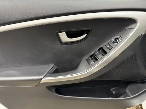 Hyundai i30 II Рестайлинг с пробегом 2015 года, цена 1 074 060 рублей, 221000 км, хэтчбек, Автокод Объявления