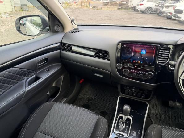 Mitsubishi Outlander III Рестайлинг 3 с пробегом 2019 года, цена 1 985 000 рублей, 180000 км, внедорожник, Автокод Объявления