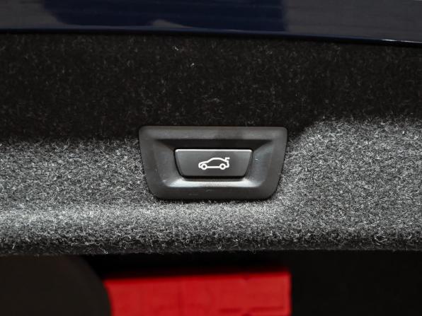 BMW 3 серии VII (G2x) с пробегом 2019 года, цена 3 900 000 рублей, 141548 км, седан, Автокод Объявления