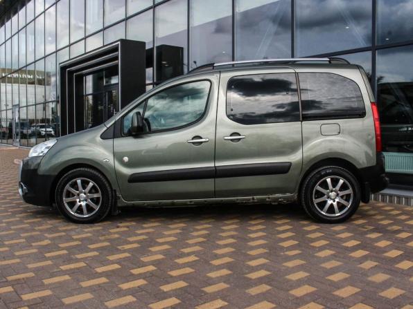 Peugeot Partner II с пробегом 2012 года, цена 588 000 рублей, 216845 км, компактвэн, Автокод Объявления