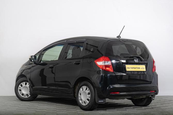 Honda Fit II с пробегом 2012 года, цена 899 000 рублей, 140000 км, хэтчбек, Автокод Объявления