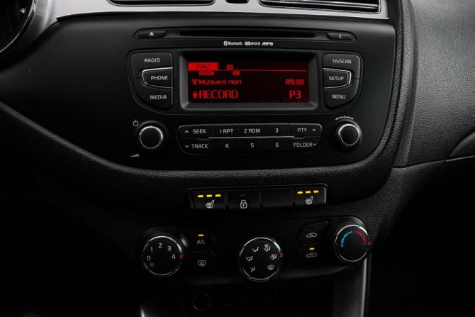 Kia Ceed II с пробегом 2013 года, цена 1 090 000 рублей, 143042 км, хэтчбек, Автокод Объявления