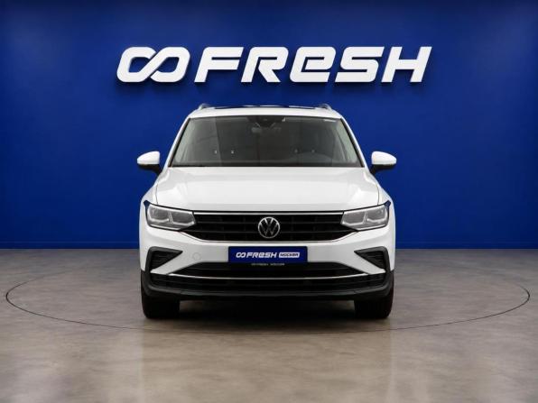 Volkswagen Tiguan II Рестайлинг с пробегом 2021 года, цена 2 550 000 рублей, 235208 км, внедорожник, Автокод Объявления