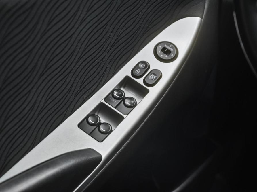 Hyundai Solaris I Челябинск  - изображение 22