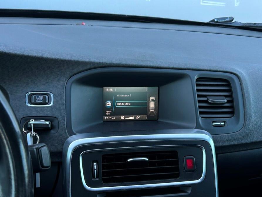 Volvo S60 II Рестайлинг Санкт-Петербург  - изображение 16