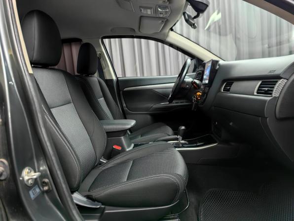 Mitsubishi Outlander III Рестайлинг 2 с пробегом 2018 года, цена 1 747 000 рублей, 108393 км, внедорожник, Автокод Объявления