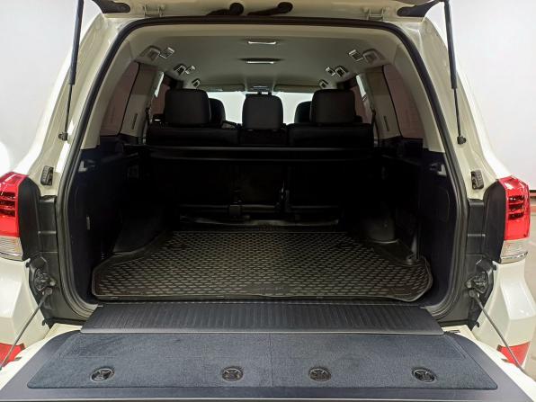 Toyota Land Cruiser 200 Series Рестайлинг 2 с пробегом 2017 года, цена 6 749 000 рублей, 81280 км, внедорожник, Автокод Объявления
