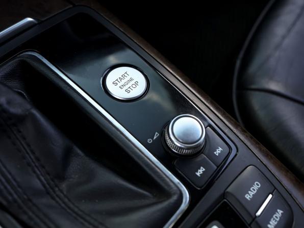 Audi A6 IV (C7) с пробегом 2011 года, цена 1 559 000 рублей, 278293 км, седан, Автокод Объявления