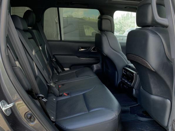 Toyota Land Cruiser 300 Series с пробегом 2021 года, цена 10 439 000 рублей, 123134 км, внедорожник, Автокод Объявления