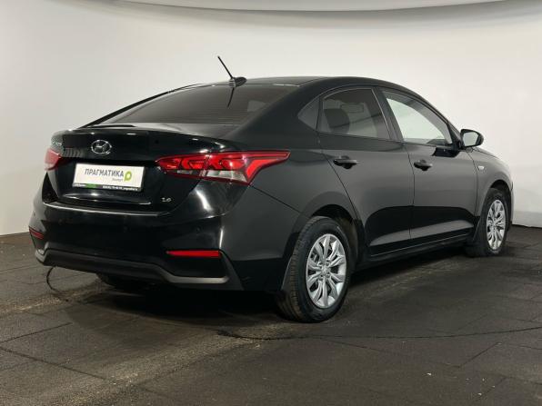 Hyundai Solaris II с пробегом 2018 года, цена 1 190 000 рублей, 159600 км, седан, Автокод Объявления
