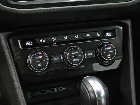 Volkswagen Tiguan II с пробегом 2019 года, цена 2 198 000 рублей, 90717 км, внедорожник, Автокод Объявления