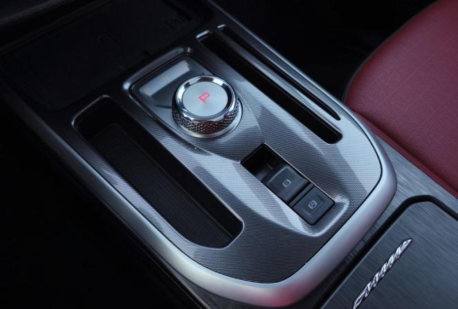 Haval Jolion I Рестайлинг с пробегом 2024 года, цена 2 440 000 рублей, 35658 км, внедорожник, Автокод Объявления