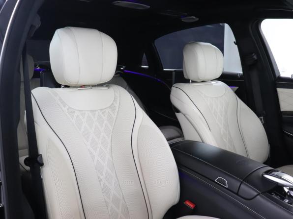 Mercedes-Benz Maybach S-Класс I (X222) Рестайлинг с пробегом 2018 года, цена 8 499 900 рублей, 97891 км, седан, Автокод Объявления