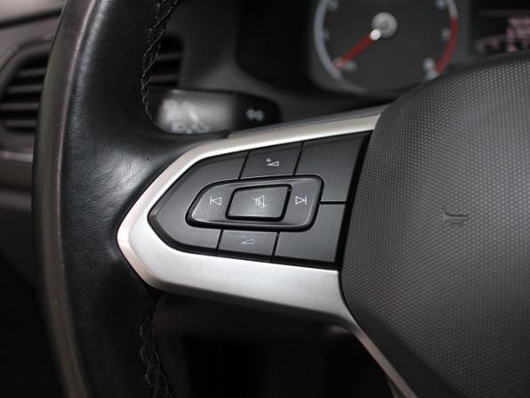 Volkswagen Polo VI с пробегом 2021 года, цена 1 639 900 рублей, 67609 км, лифтбек, Автокод Объявления