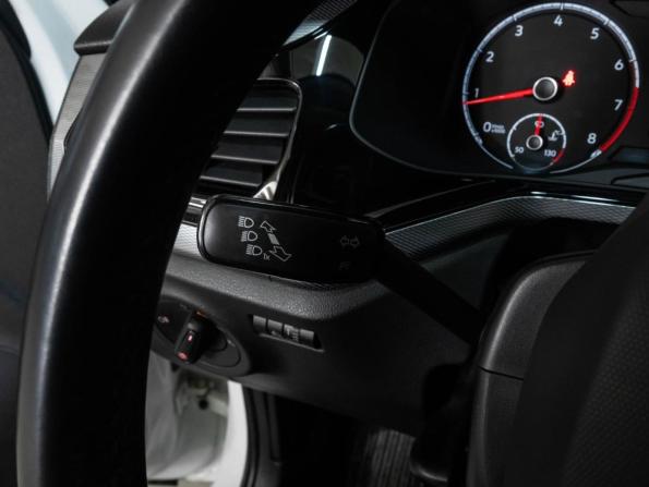 Volkswagen Polo VI с пробегом 2021 года, цена 1 686 000 рублей, 160701 км, лифтбек, Автокод Объявления