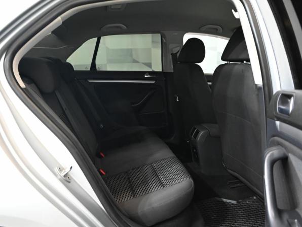Volkswagen Jetta V с пробегом 2010 года, цена 850 000 рублей, 116422 км, седан, Автокод Объявления
