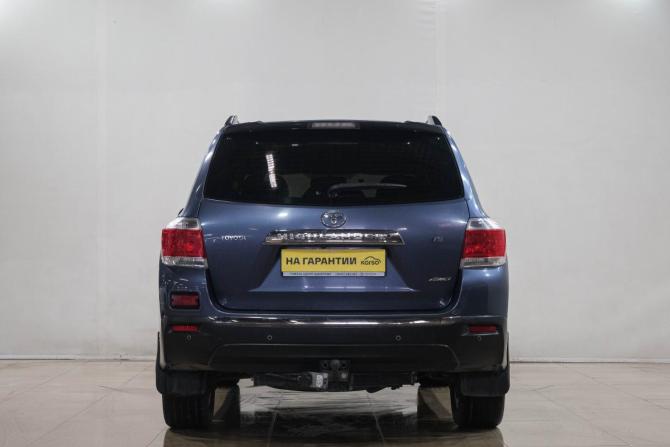 Toyota Highlander II (XU40) Рестайлинг с пробегом 2013 года, цена 2 379 000 рублей, 280000 км, внедорожник, Автокод Объявления