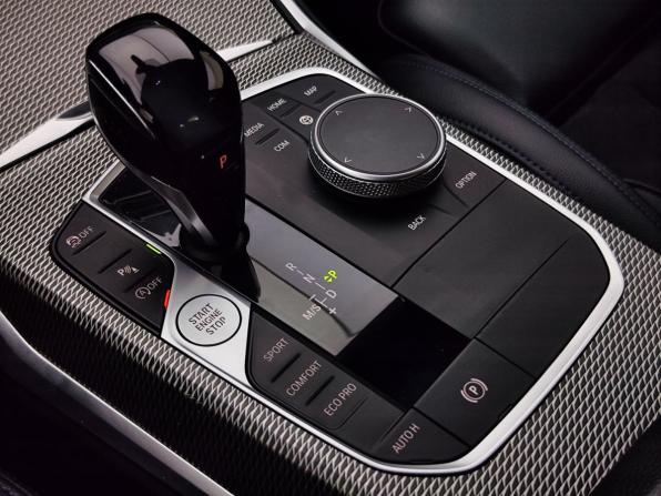 BMW 3 серии VII (G2x) с пробегом 2021 года, цена 4 045 000 рублей, 96703 км, седан, Автокод Объявления
