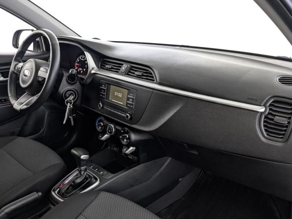 Kia Rio IV Рестайлинг с пробегом 2021 года, цена 1 665 000 рублей, 49961 км, седан, Автокод Объявления