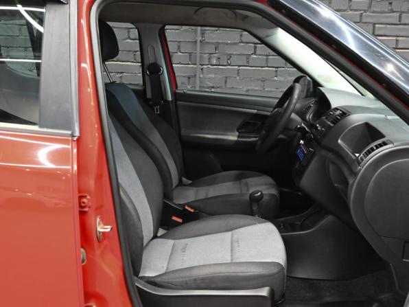 Skoda Fabia II Рестайлинг с пробегом 2012 года, цена 394 000 рублей, 253014 км, хэтчбек, Автокод Объявления