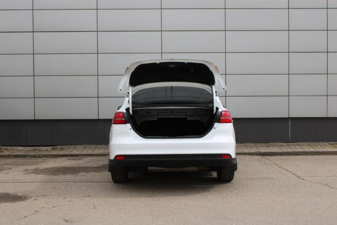 Ford Focus III Рестайлинг с пробегом 2019 года, цена 1 465 000 рублей, 73483 км, седан, Автокод Объявления